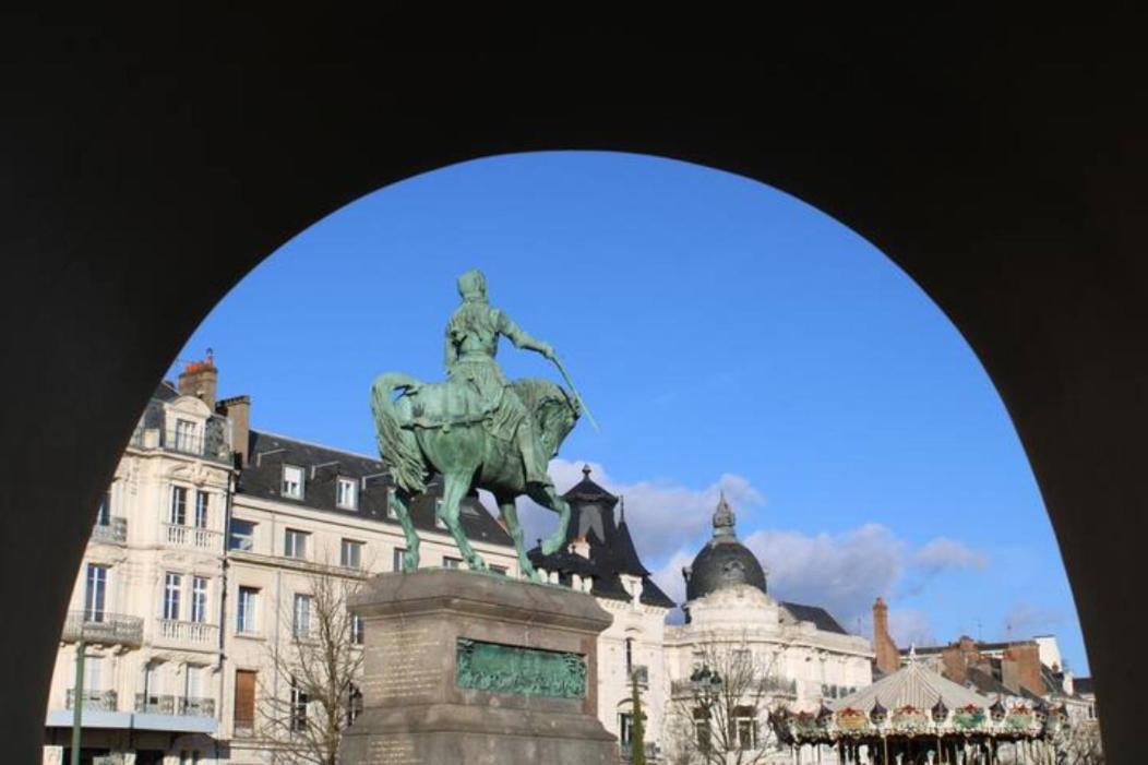 Le Scandinave, Proche Bord De Loire Orléans Exterior foto